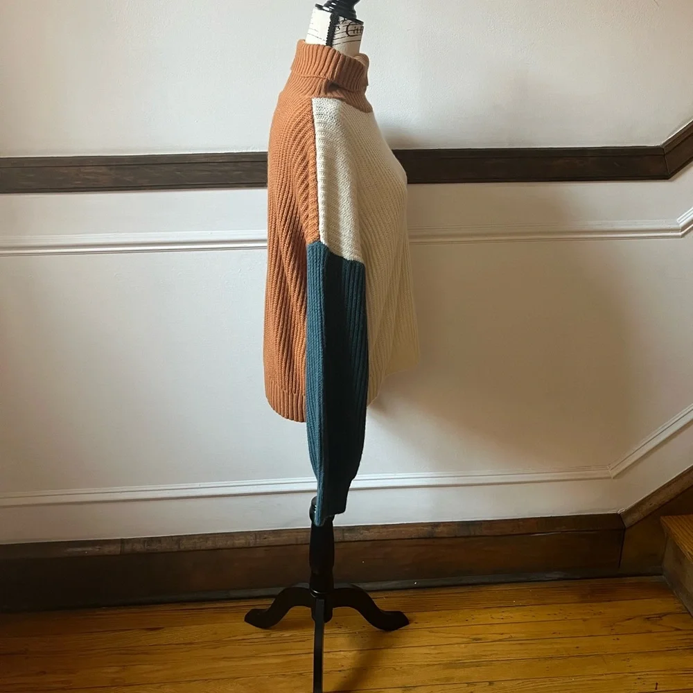 Color Block Oversized Sweater - Picture 3 of 5